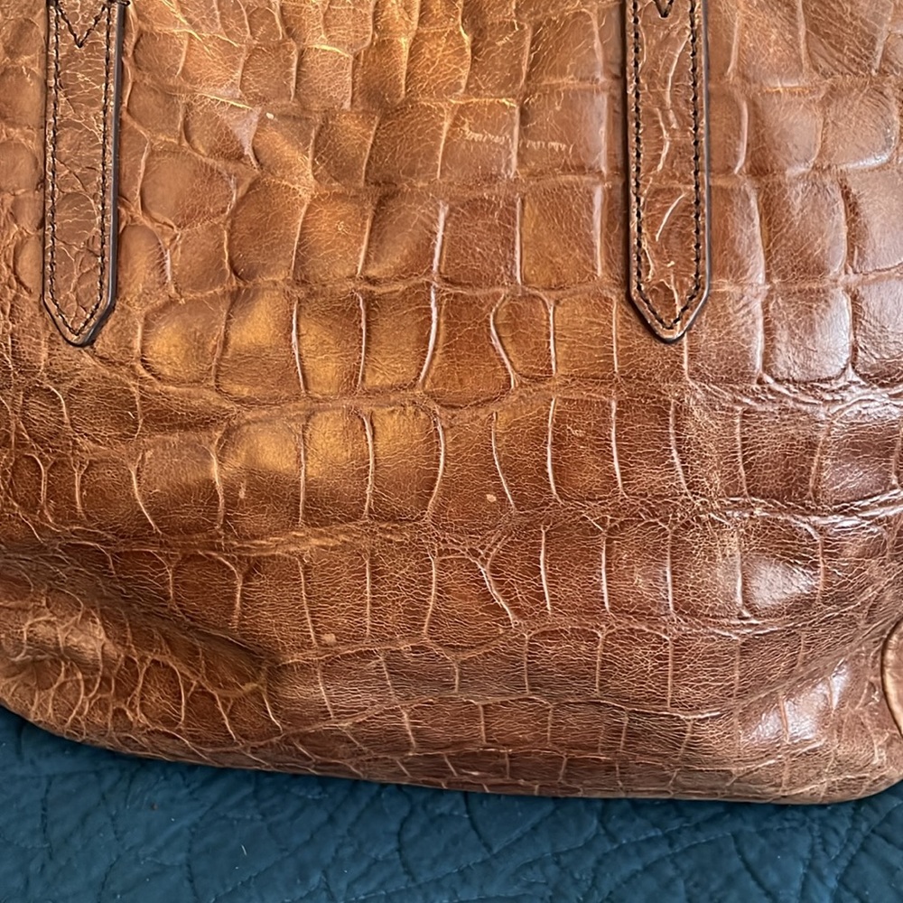 Fossil Felicity Brown Crocodile Tote - Picture 7 of 14